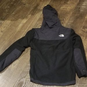 BNWT Black North Face Fleece Jacket. Size small.